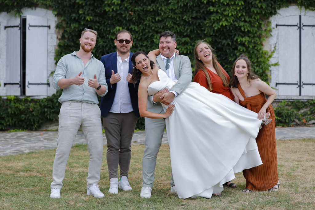Beaucoup de décontraction lors des photos de groupe